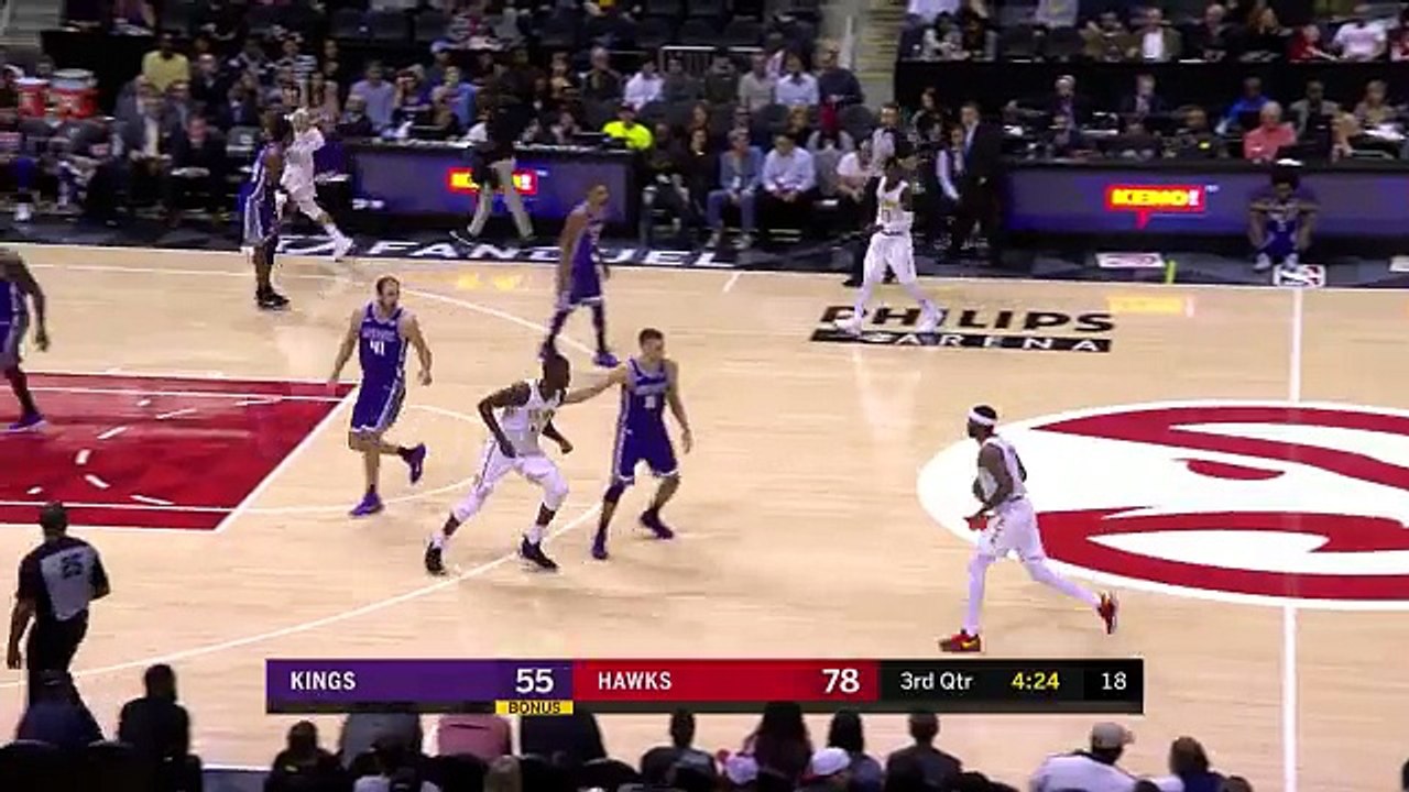 Dedmon Feeds Collins For Dunk