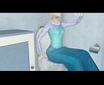 Elsa Kisses Jack In The Toilet (Frozen)