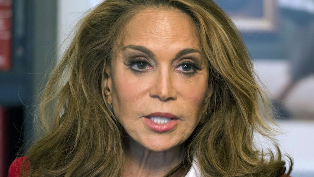 Should Pamela Geller Wear Hijab ?
