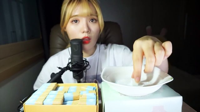 띠미의 엽기적인 병맛 ASMR 각설탕 이팅사운드 [ Lump sugar eating sound ]