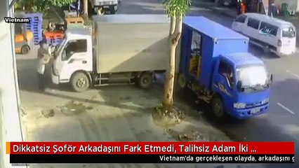 Dikkatsiz Şoför Arkadaşını Fark Etmedi, Talihsiz Adam İki Kamyonetin Arasında Sıkıştı