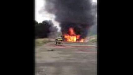 L'intervention des pompiers filmée par un internaute.