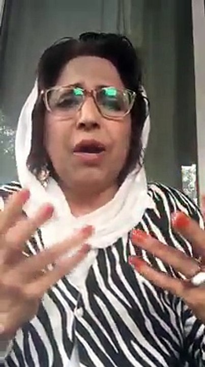 What is She Telling About! Is She Right Or Wrong!?