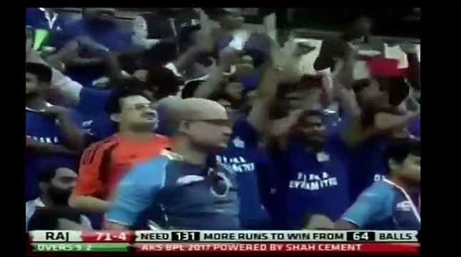 Afridi's 4 Wickets vs Rajshahi Kings in BPL 2017