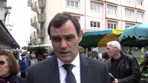 Marcel Ydé, candidat FN aux municipales de Vitrolles était sur le marché ce matin