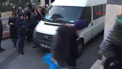 İstanbul'da 25 Yabancı Uyruklu Kadın Gözaltına Alındı