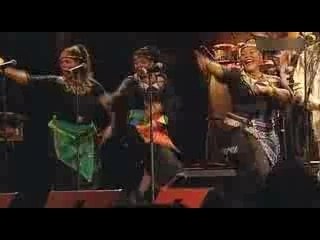 Lucky Dube - Guns   Roses (Live, 2005)