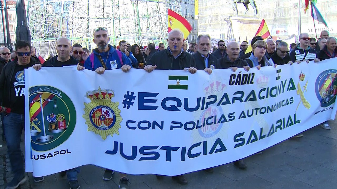 Policías y guardias civiles piden "equiparación salarial"