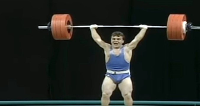 İşte Naim Süleymanoğlu'nun Son Rekorunu Kırdığı Anlar! Sene: 1996