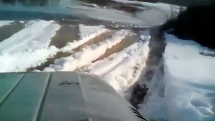 Где суша? УАЗ-469 может и без дорог.