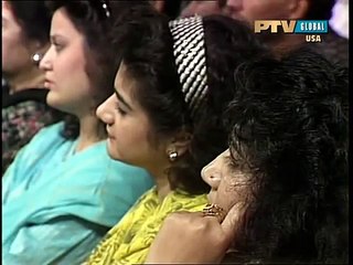 Sano ik Pal Chain Na Aawe by Nusrat Fateh Ali Khan