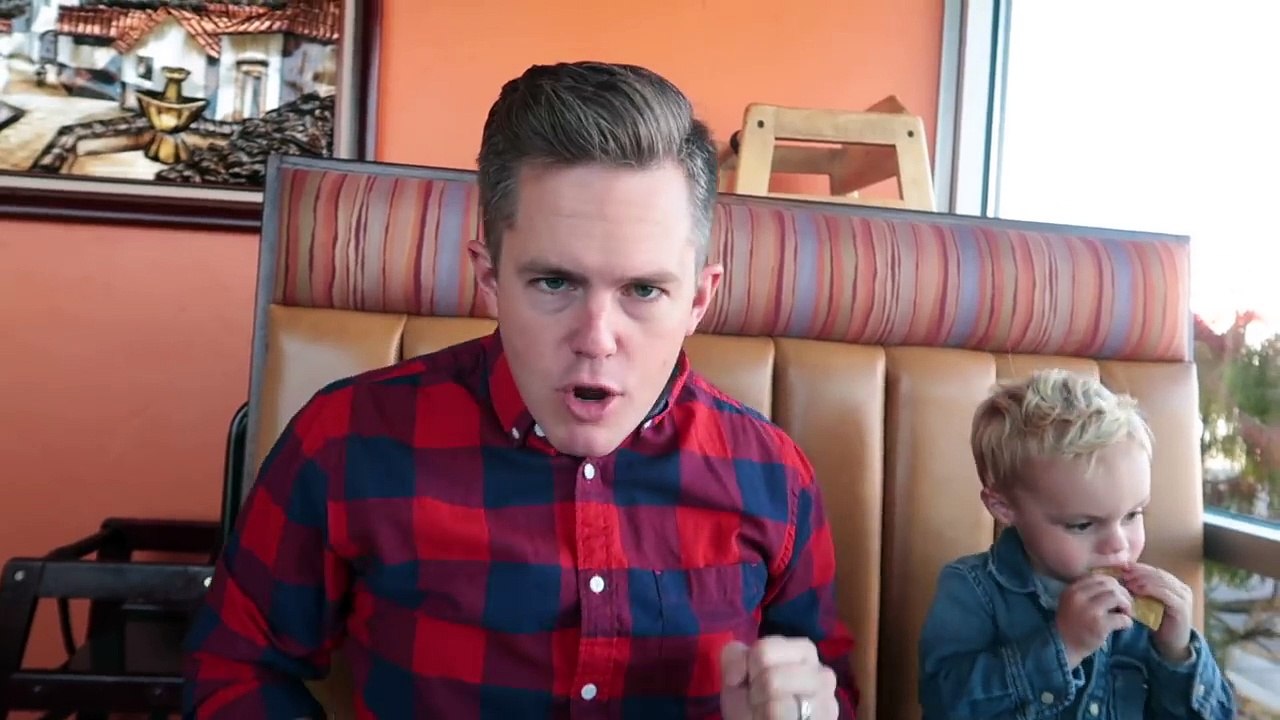 FUNNY ANNIVERSARY BET! Worst Anniversary? Ellie and Jared 8 Year Wedding Anniversary!