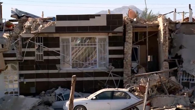 زلزال إيران.. قتلى وجرحى وتأثير امتد بعيدا
