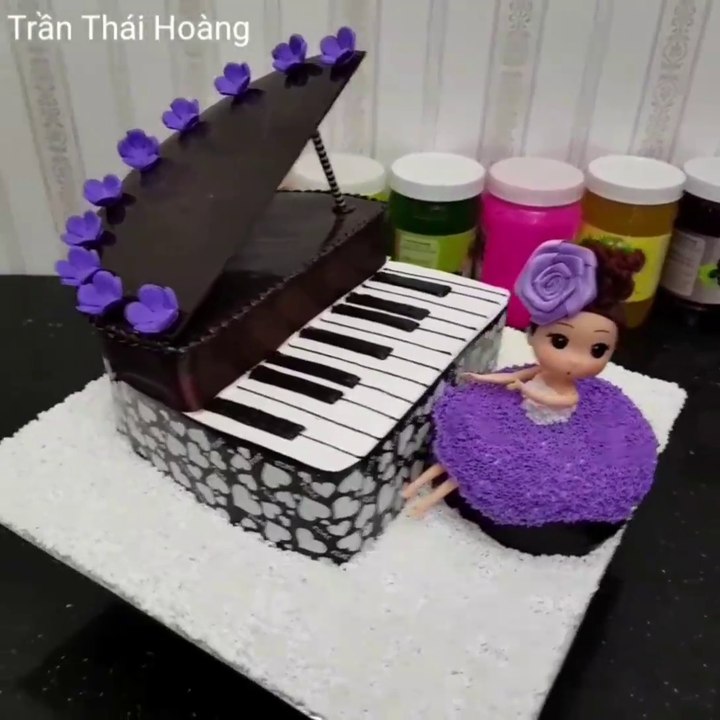 Video chủ đề về đàn piano !