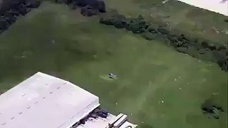 Pilot jumps out of helicopter to catch suspect