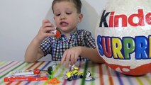 Киндер Сюрприз огромное яйцо с сюрпризом открываем игрушки MEGA Giant Kinder Surprise egg toys