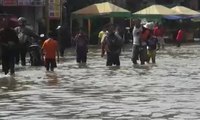 Banjir Rendam Ribuan Rumah dan Lumpuhkan Jalan Bandung
