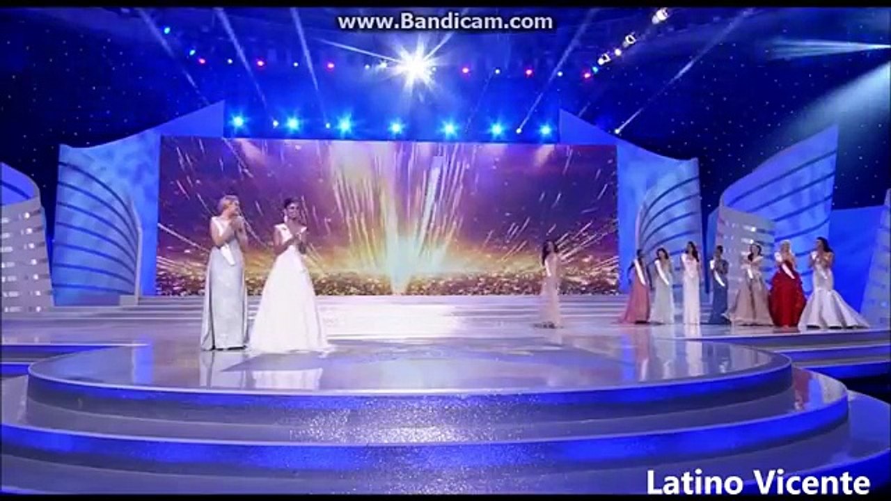 Manushi Chhillar (India) is Miss World 2017 Full Performance La muchacha india del funcionamiento completo del mundo 2017 de la Srta. se realiza en China