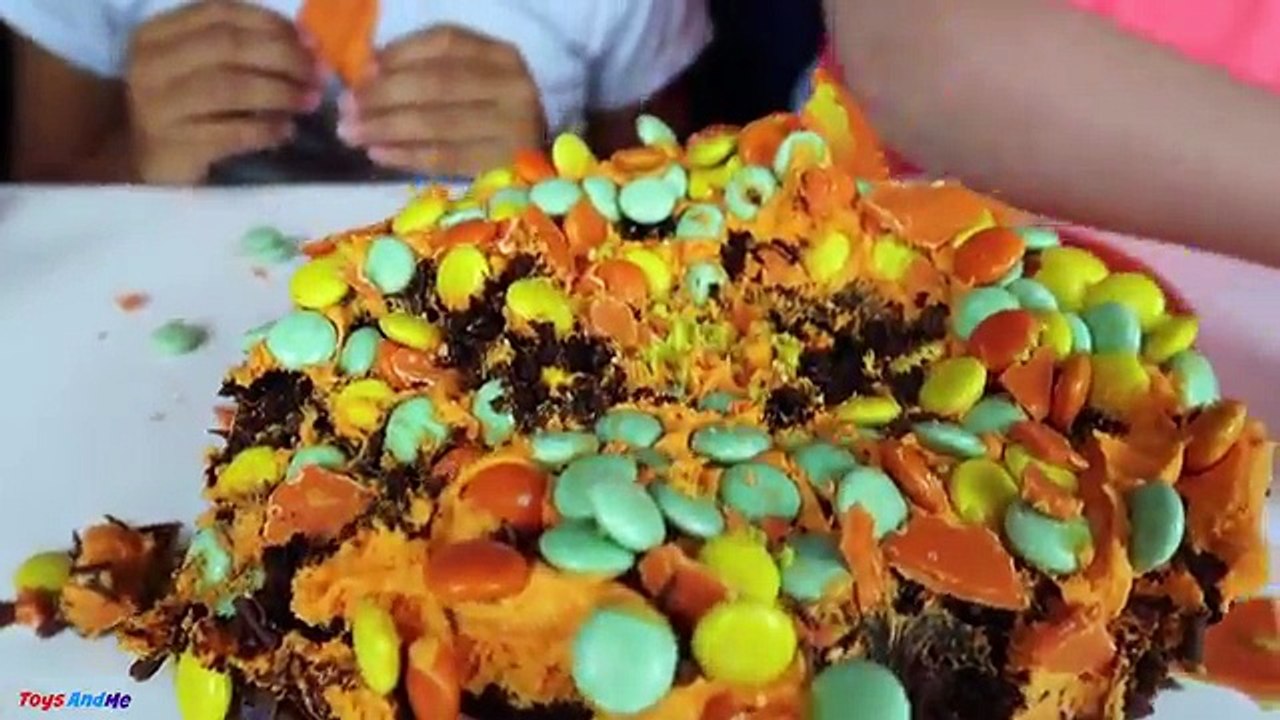 Bashing 3 Giant Surprise Chocolate Halloween Candy Cakes Gummy Boogers Real Food Fight