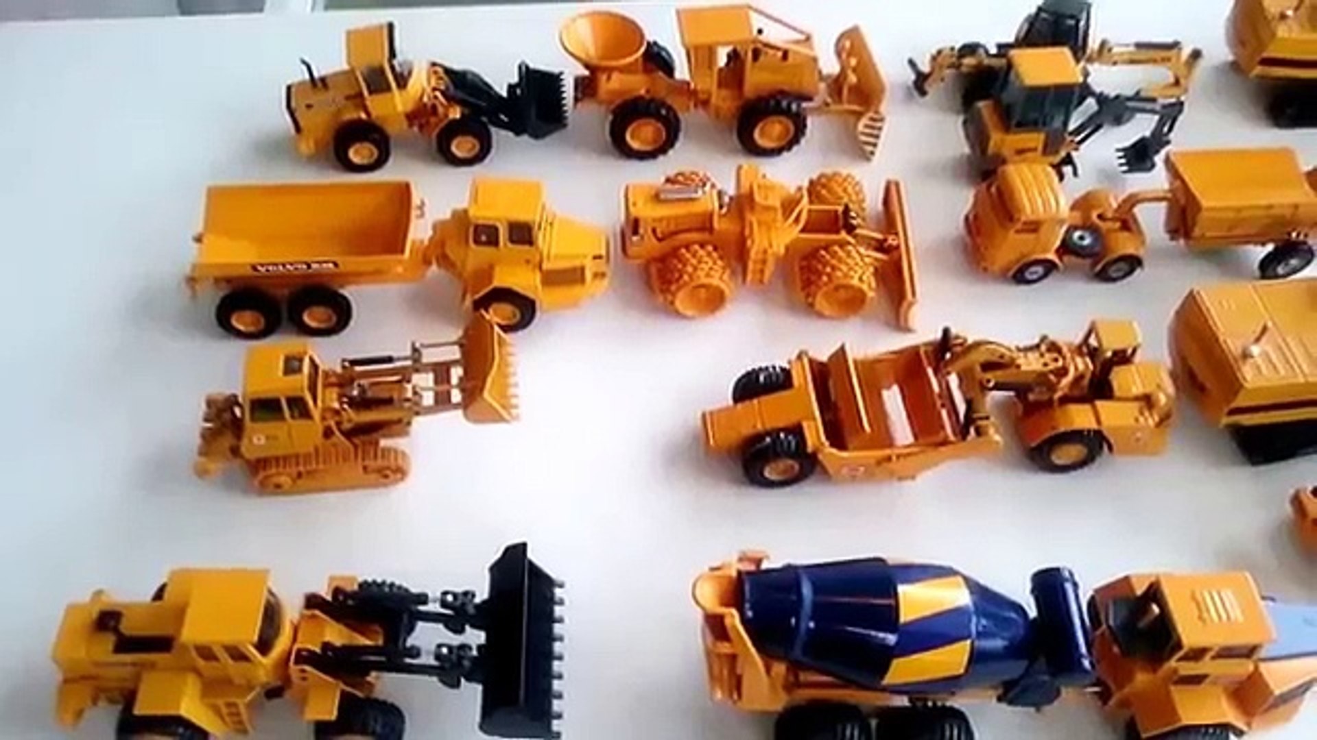 ⁣Construction Vehicles toys for kids: UNBOXING CAT Backhoe Excavator Dump Truck Cement Mixer Loader