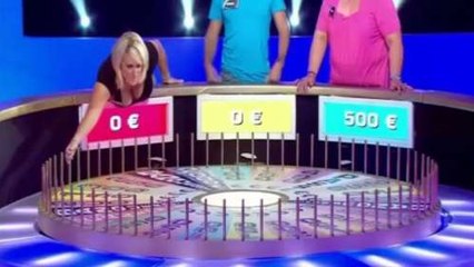 Busty "Wheel Of Fortune" Contestant Instantly Becomes A Crowd Favorite