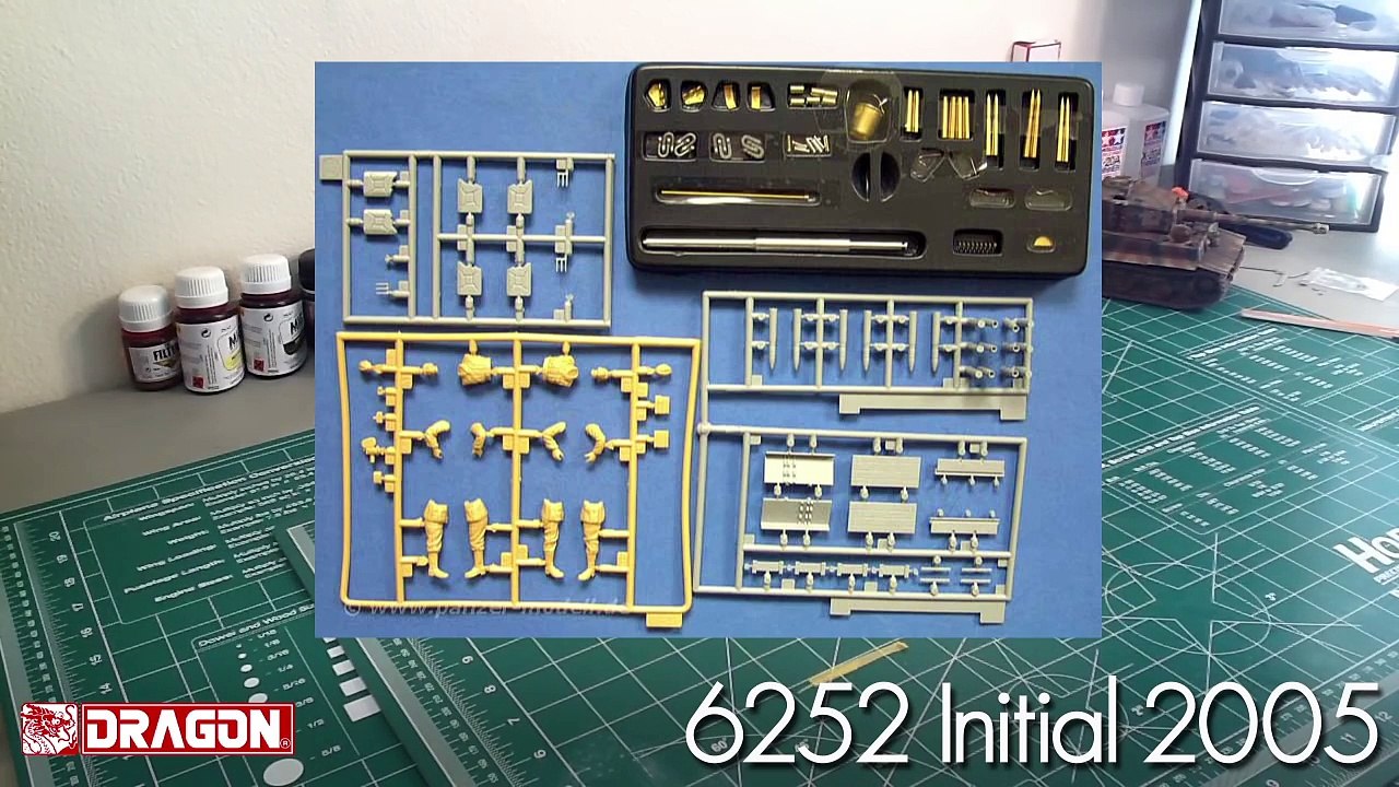 1:35 Tiger Tank Model kit comparison: Dragon and Tamiya