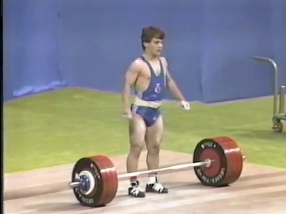Naim Süleymanoğlu 1988 Seul Olimpiyatlarında Rekorları Parçalıyor