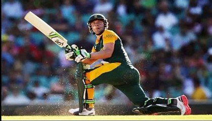 Muhammad Amir or Hassan Ali who is the world Best Bowler in Front of Ad De Villiers