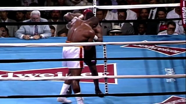 Mike Tyson vs Donovan Razor Ruddock II - Round 4 (HIGH QUALITY) - Hardest Punchers In Boxing -