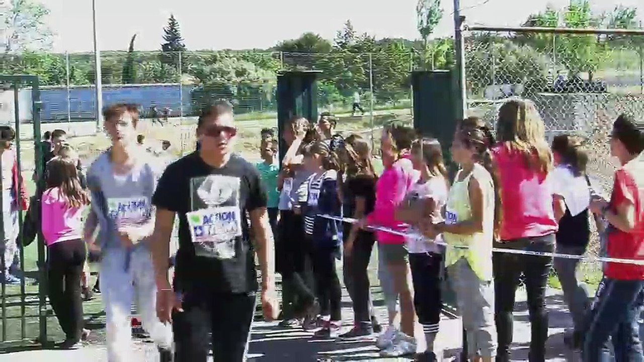 Les collégiens d'Henry Daumier ont enchainé les tours de terrain pour récolter de l'argent.