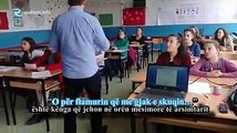 Mësuesi Ramadan Osmani nga Kumanova, duke përgatitur pikë muzikore 