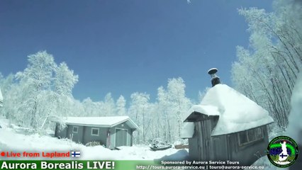 Un météore éclaire la nuit Lapone comme en plein jour (HD)