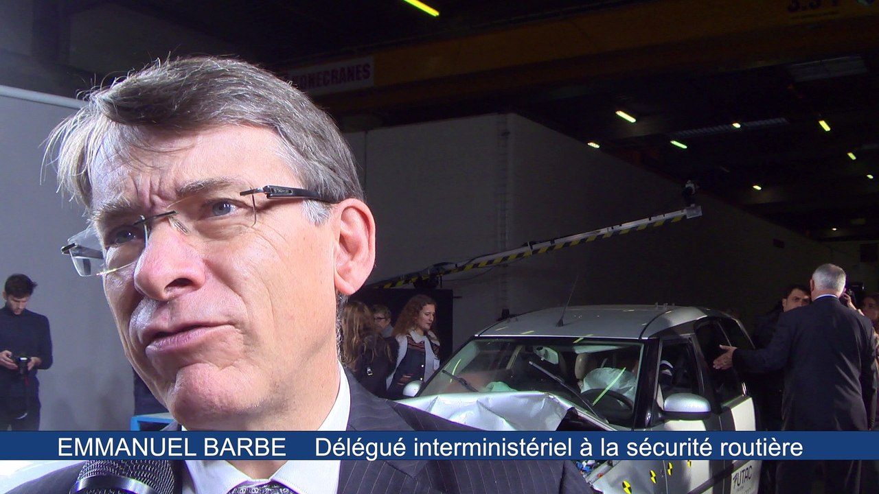 Sécurité routière : un crash test pour sensibiliser au port de la ceinture (vidéo)