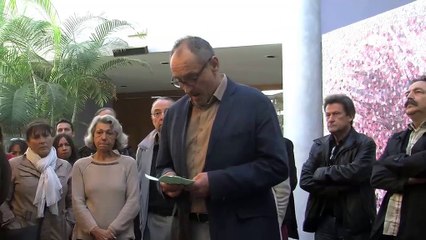 Une minute de silence a été observée, ce midi, à l'Hôtel de Ville de Martigues.
