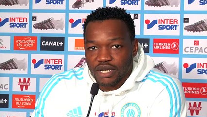 Steve Mandanda espère gagner à Lyon pour remonter au classement