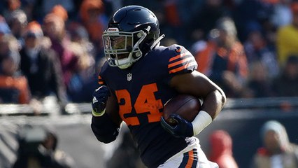 Bears' O-Line parts the sea for Jordan Howard's 16-yard run