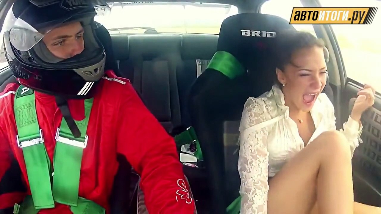 Hot girl in a drifting car ! (2015)
