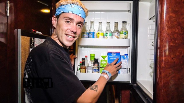 Sammy Adams - BUS INVADERS Ep. 1222 [Warped Edition 2017]