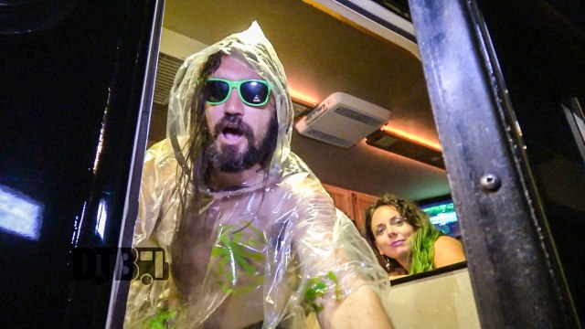 Valient Thorr feat. War On Women - BUS INVADERS Ep. 1224 [Warped Edition 2017]