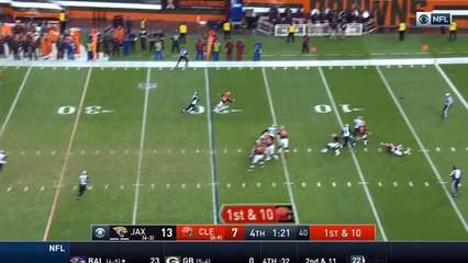 Yannick Ngakoue forces fumble, Telvin Smith jumps on it for the TD