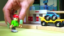 BRIO Railways - Kid's Toy Car SERVICE - Choo-Choo Toy Trains & Construction MACHINES videos for kids-TR0m5wLX5Qk