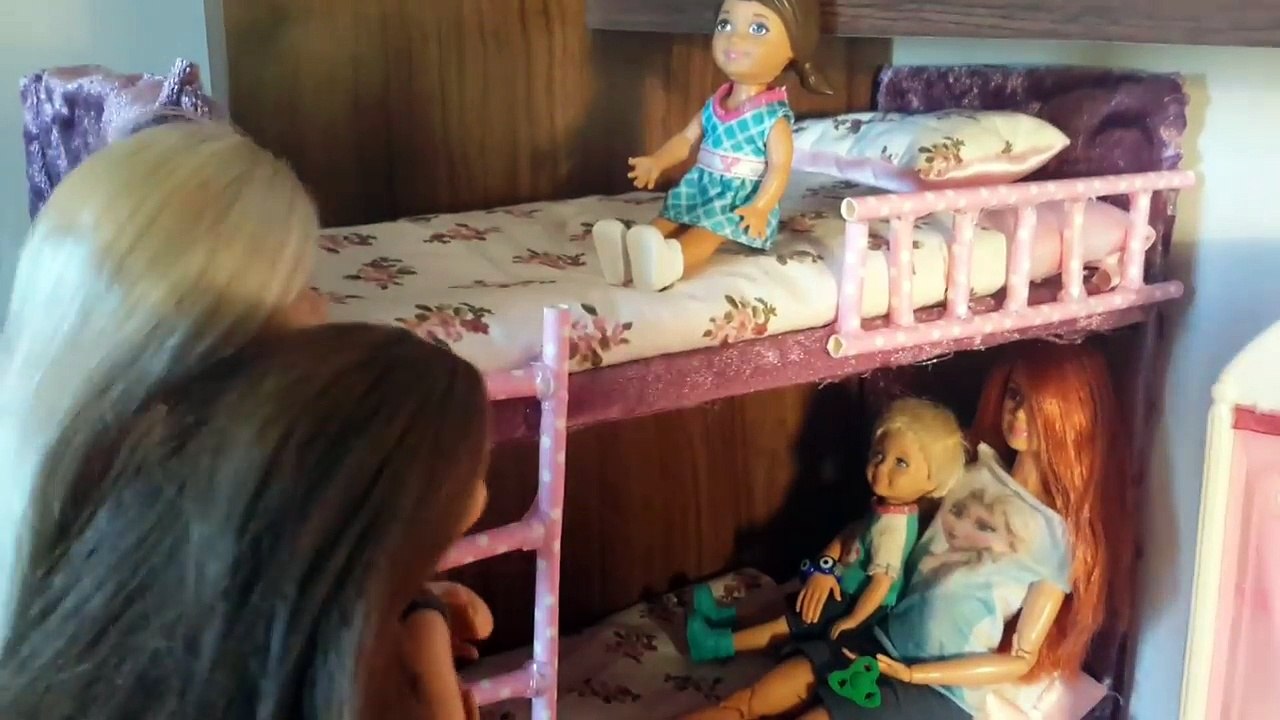 Barbie Ailesi 23.Bölüm / Hayal in kolu kırıldı !!!