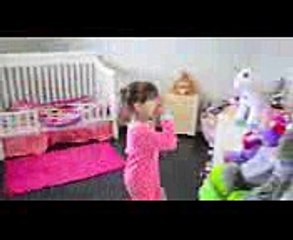 Funny Baby SNAKE in NOSE!!!