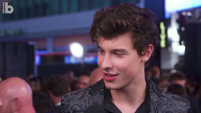 Shawn Mendes on His Favorite Fan Moments and Performing with John Mayer | 2017 AMAs