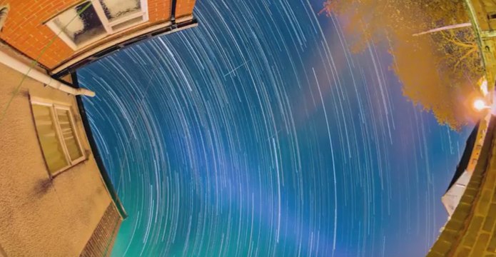 Leonids Meteor Shower Captured in Colourful Timelapse