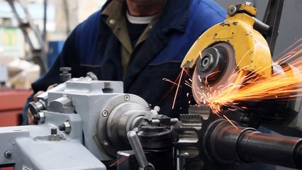 Заточка фрезы передней поверхности по спирали с применением ВЗ-318.П26