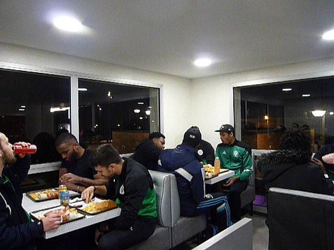 Seniors B, dimanche 19 novembre 2017 : championnat, victoire 4-1 à Noisiel. Buteurs Kamel, Max Roy, Tony Dubois et MARIANO