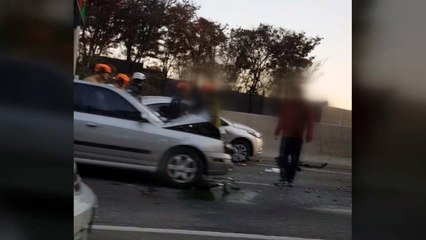 제2경인고속도로서 5중 추돌...2명 부상 / YTN