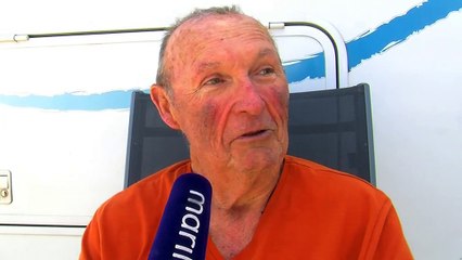 Jean-Louis Chabrier, profite de la plage à Carro