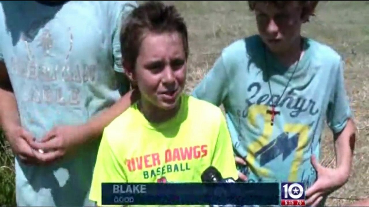 Starija žena je uhapšena iz banalnog razloga, a onda je uočila ovu četvoricu dječaka kako rade nevjerovatnu stvar na nje